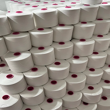 Полиэфирное волокно из переработанных ПЭТ бутылок